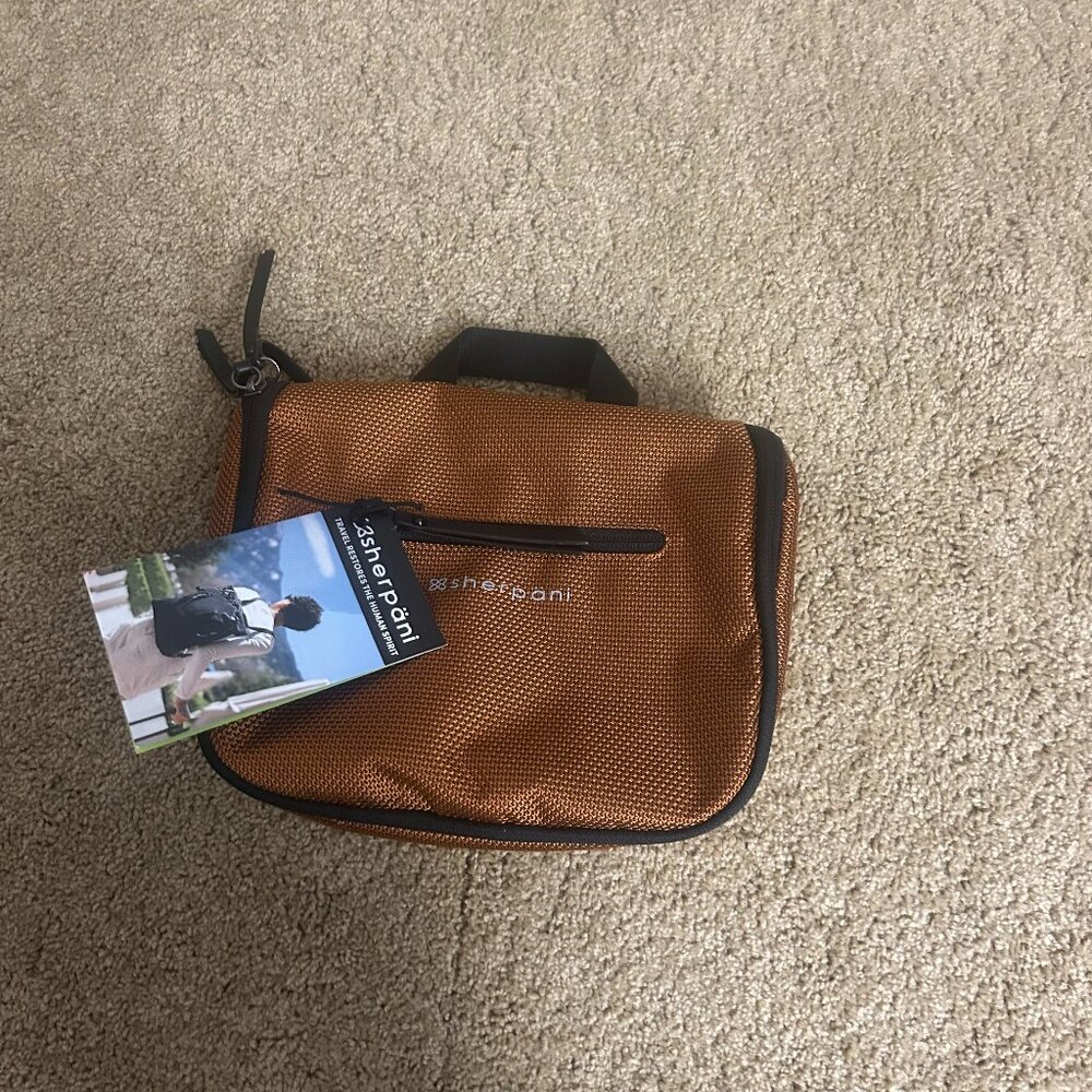 SHERPANI   Hanging Toiletry Cosmetics Travel Bag Co-pilot Moroco